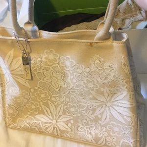 Target line--oscar de la renta